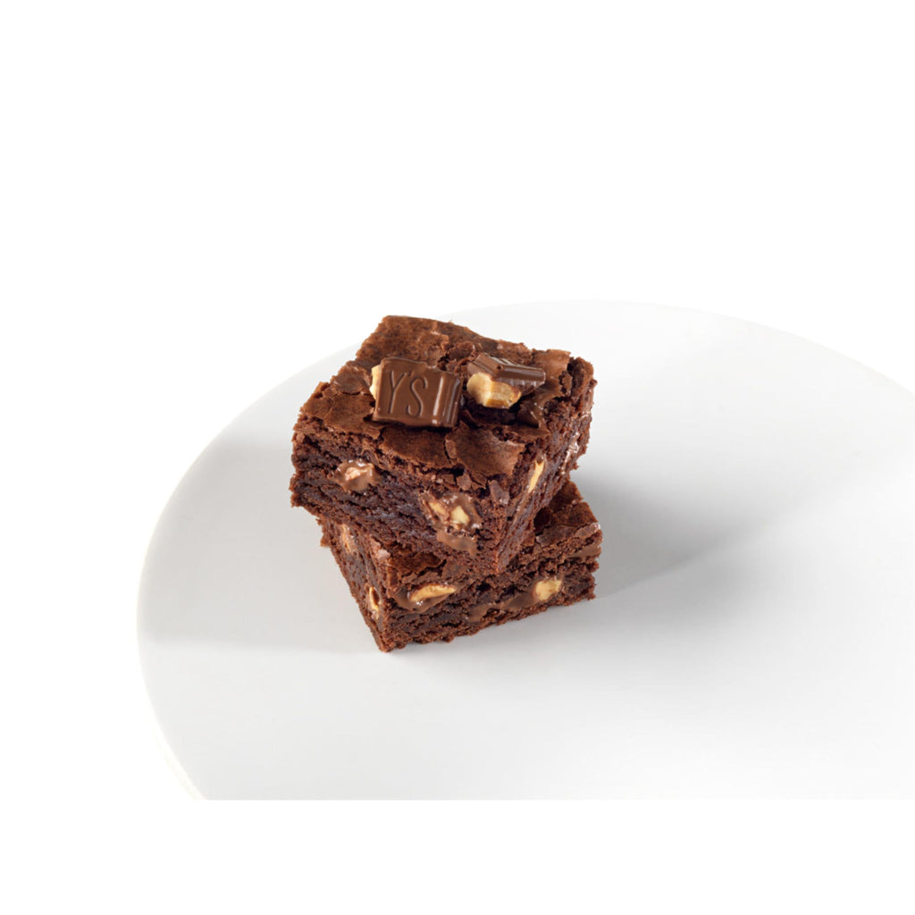 Milk Chocolate with Whole Almonds Candy Bars 2.6 oz 18 Count P2680