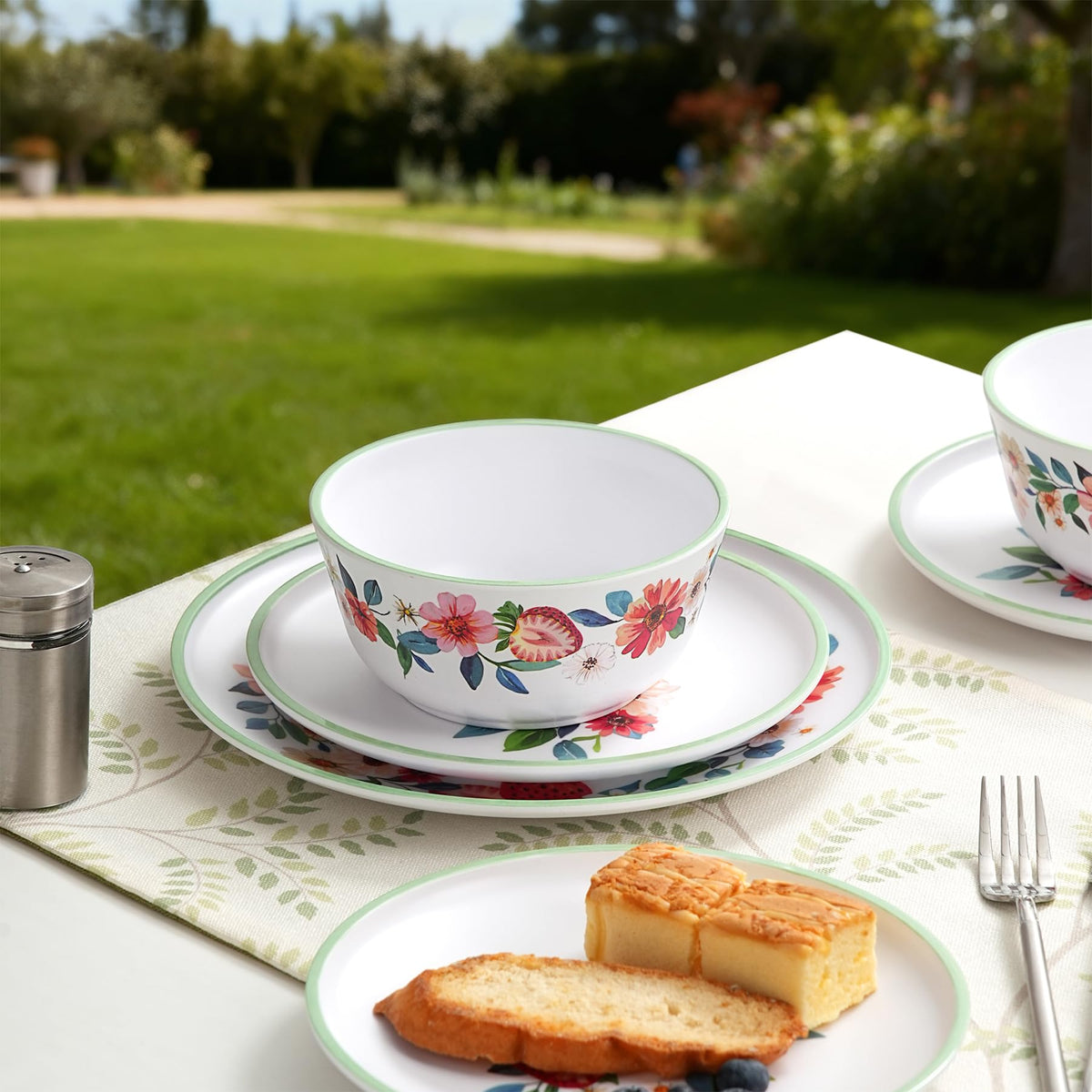 12-Piece Strawberry Melamine Dinnerware Set K457