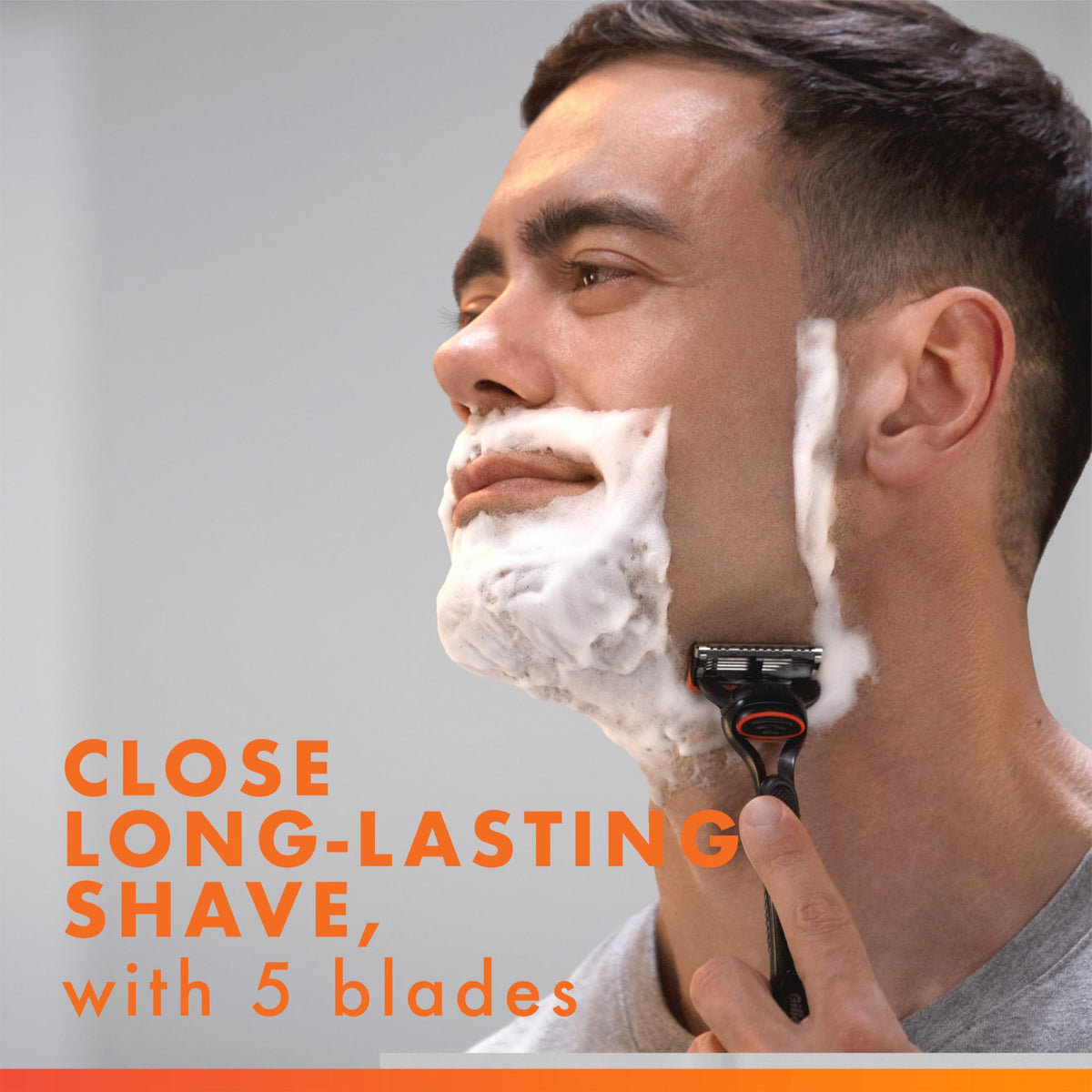 Razor Handle + 1 Razor Blade Refill L799748